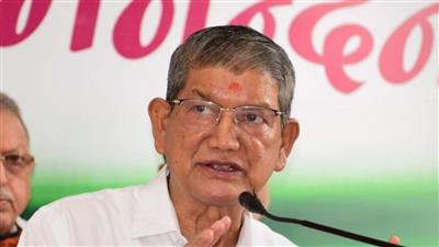 अब समुद्र (राजनीति) में मगरमच्छ तो होंगे ही, उनसे मुकाबला भी होगा रावत जी !